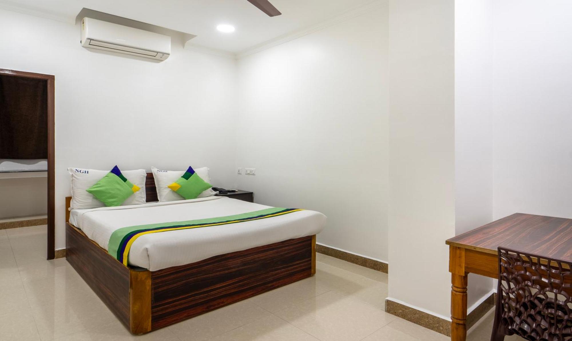 Hotel Treebo Ngh Transit 3*