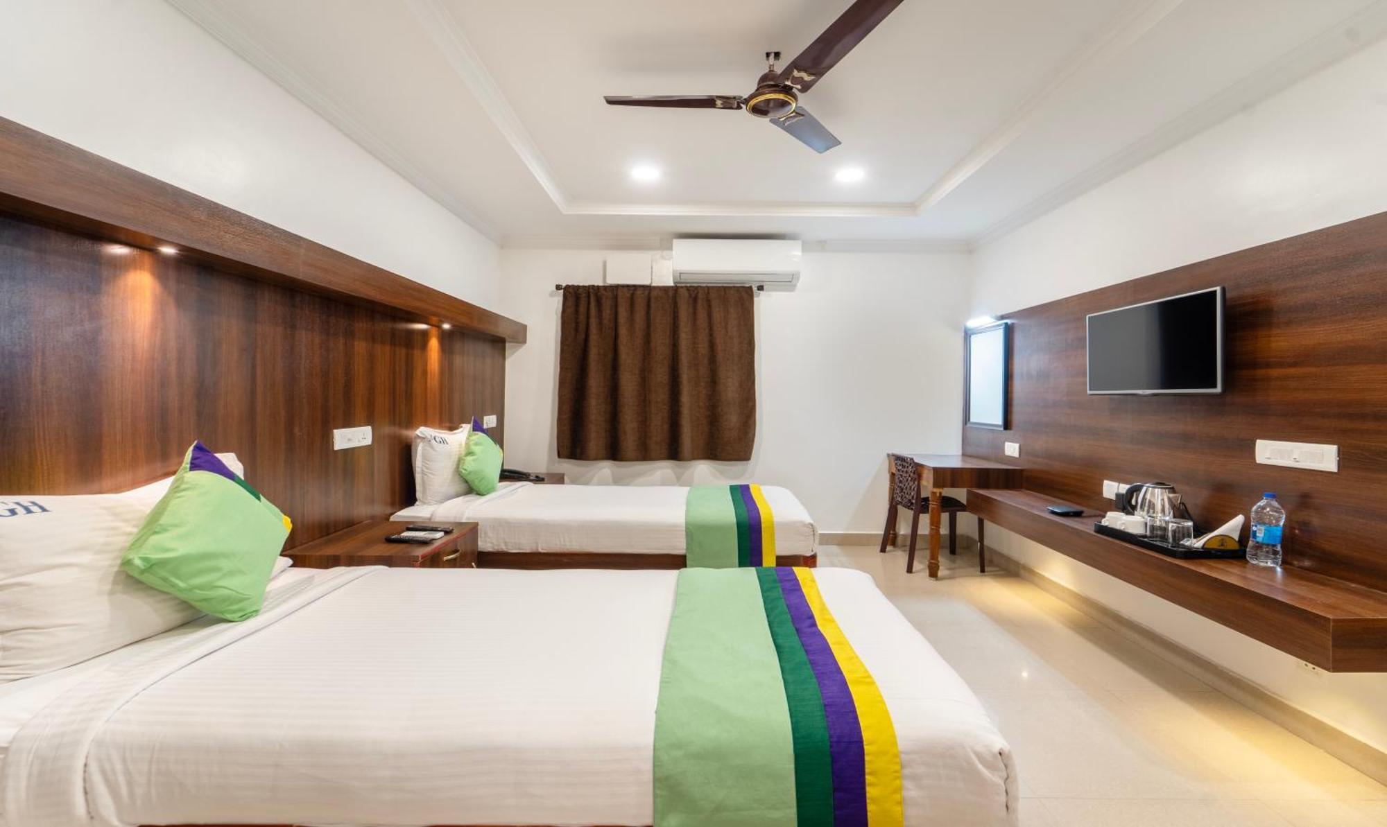 Hotel Treebo Ngh Transit 3*