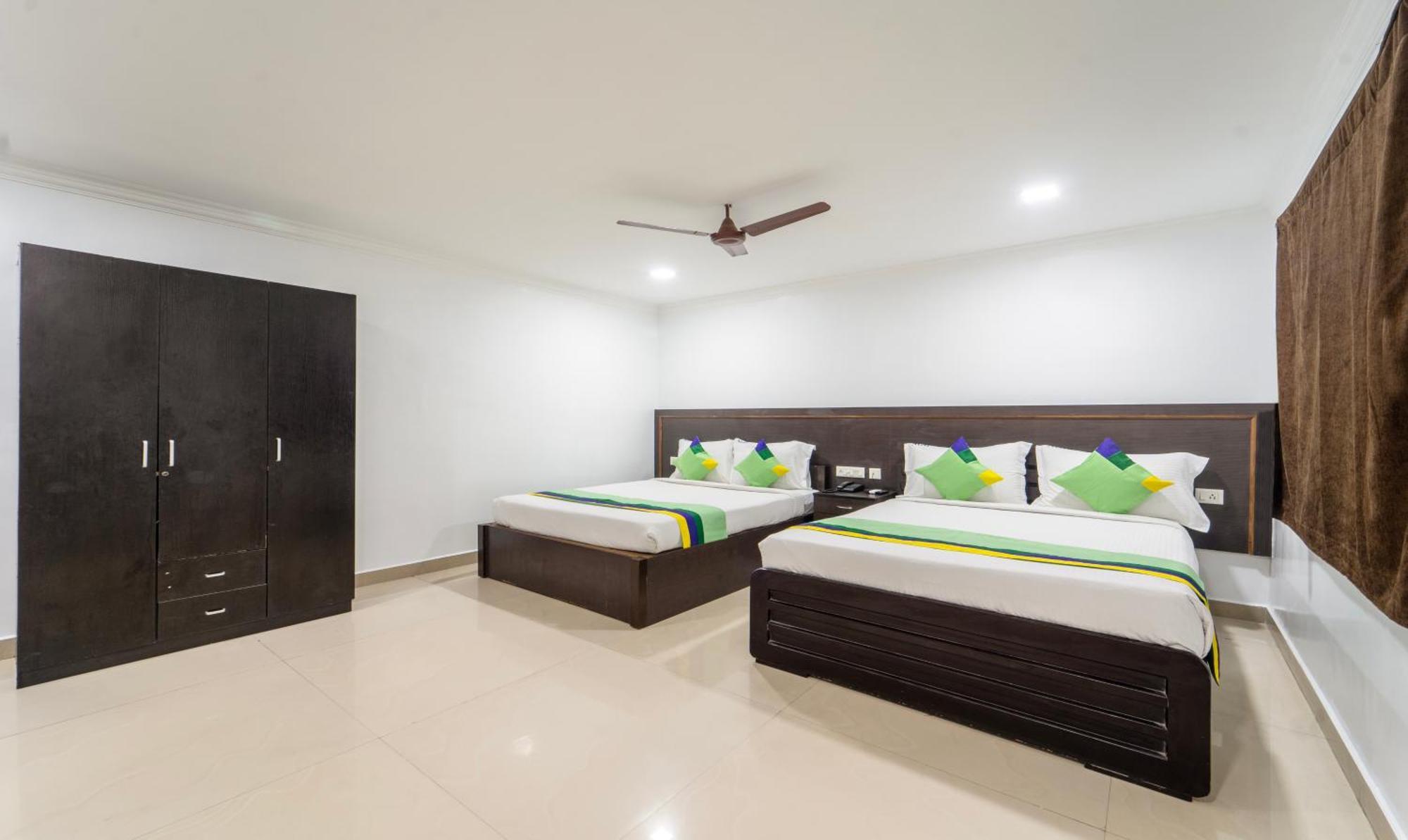 Treebo Ngh Transit Hotel 3*