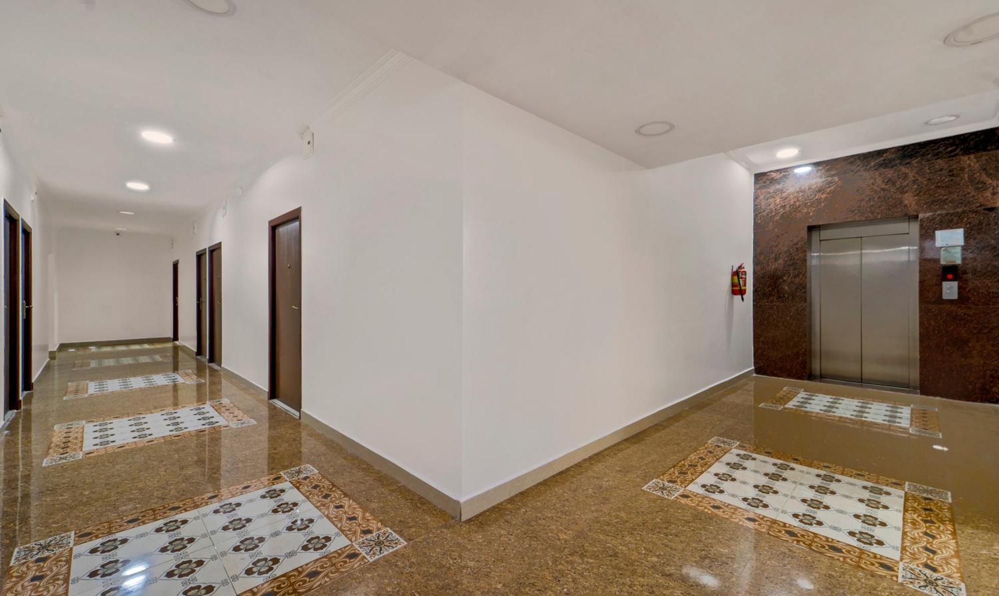 Treebo Ngh Transit 3*