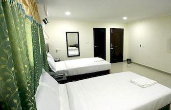 Hotel Treebo Ngh Transit 3*