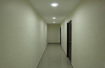 Hotel Treebo Ngh Transit Chennai