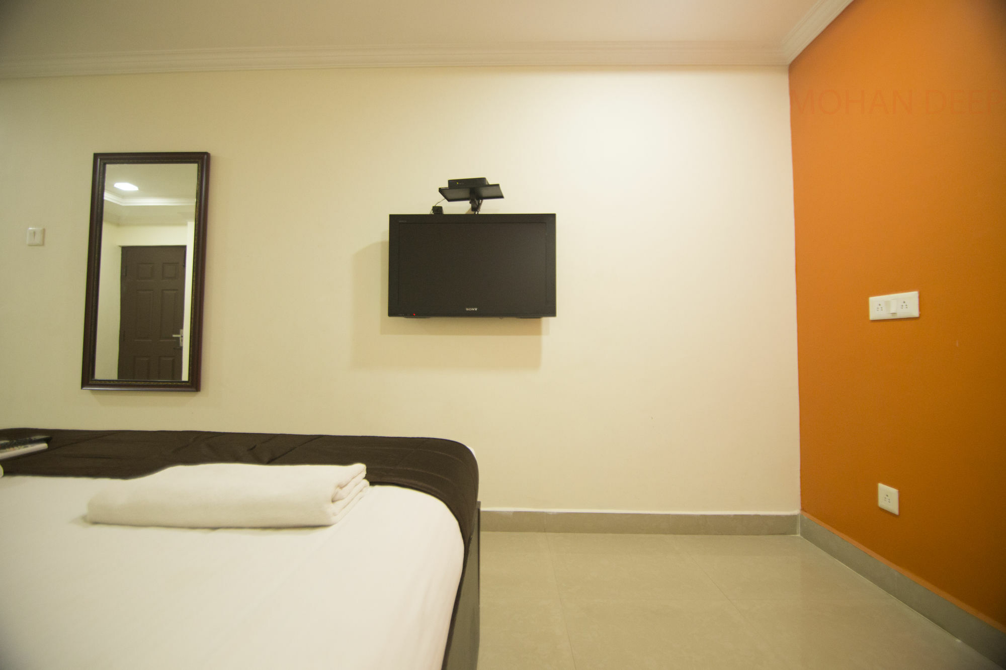 Hotel Treebo Ngh Transit 3*