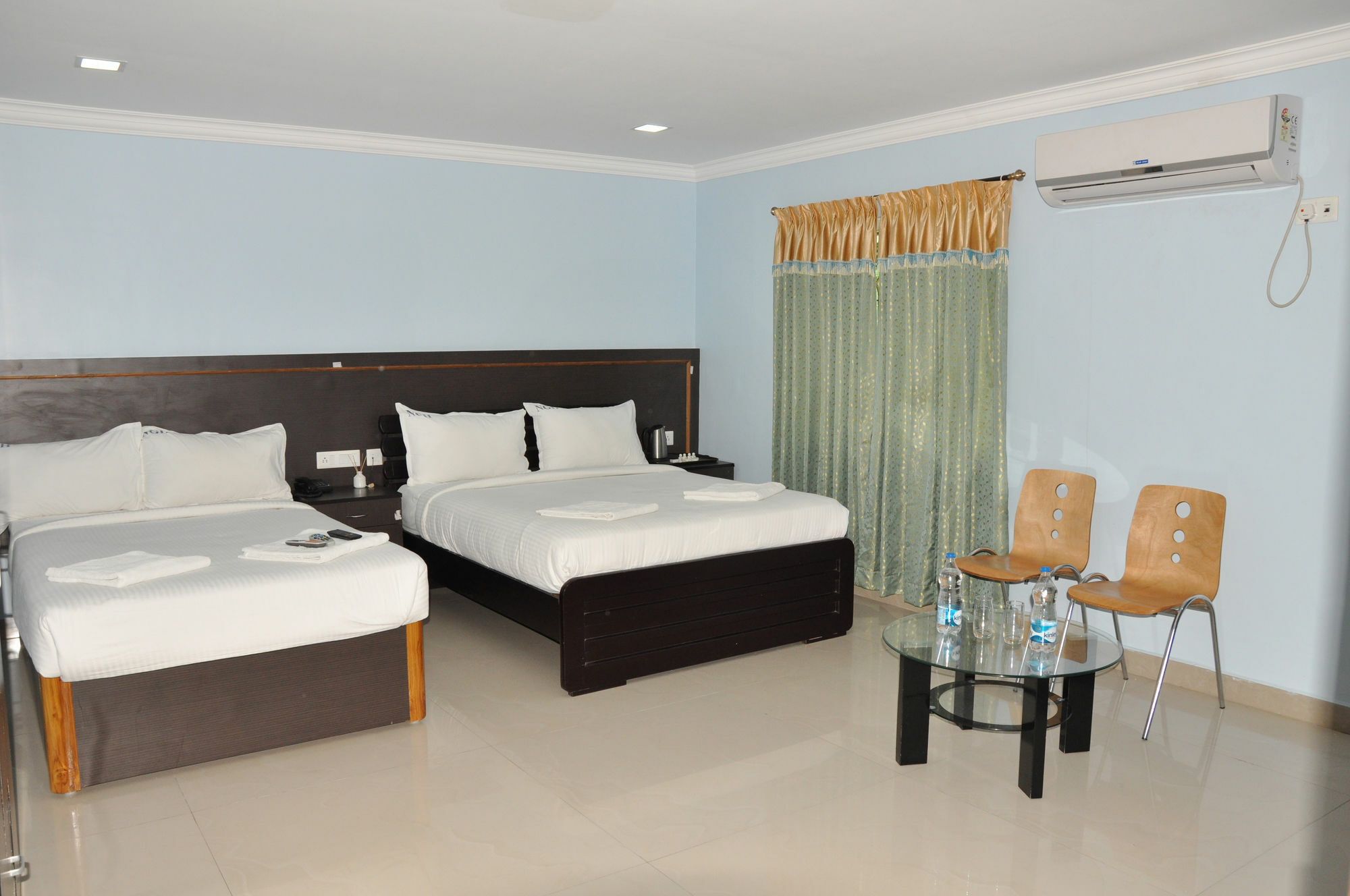 Hotel Treebo Ngh Transit